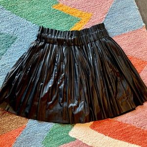 ZARA Black Faux Leather Pleated Skirt SIZE LARGE